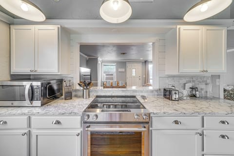 Cottage (2 Bedrooms) | Interior