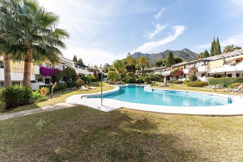 Holiday Home Swimming Pool