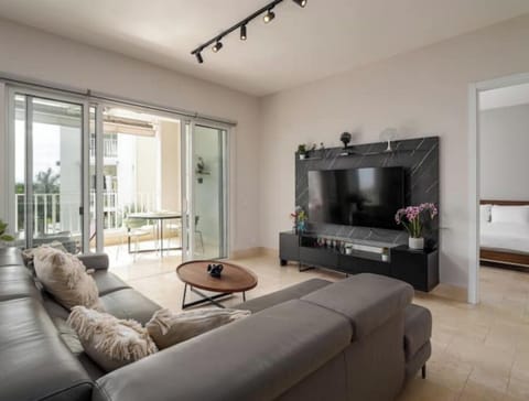 spacious living room that easily can accommodate up to 6 people. 
