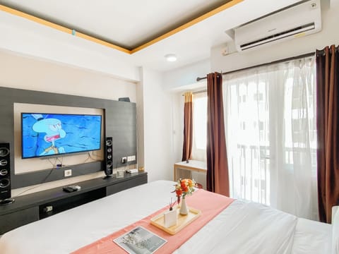 Deluxe Studio | Desk, free WiFi