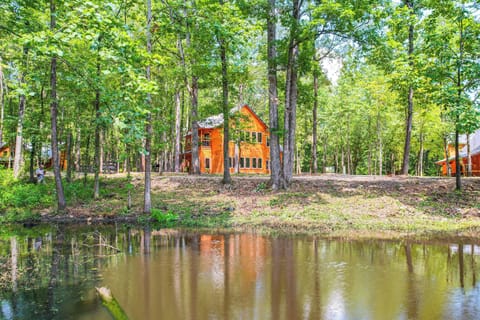 Broken Bow Vacation Rental | 4BR | 2.5BA | 2,300 Sq Ft | 1 Step Required