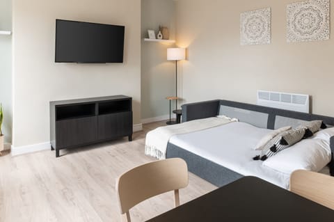 House | 1 bedroom, iron/ironing board