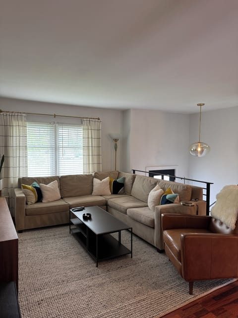 Open Concept Livingroom 