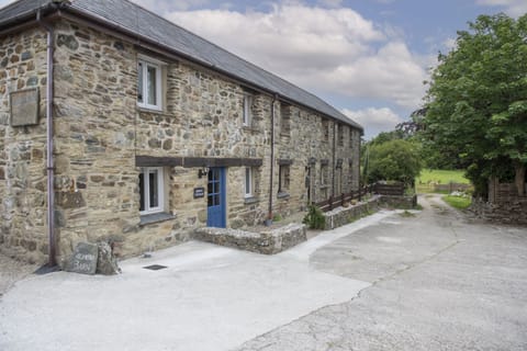 Bowjy Cottage, St Agnes: A semi-detached, end of terrace barn conversion, with handy off-road parking in a shared driveway.