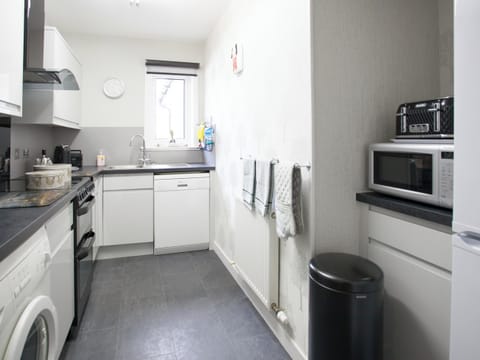 Fully appointed kitchen | Strone Farm House, Banavie, Fort William