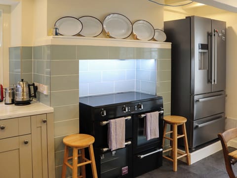 Kitchen | Bryn Hyfryd, Harlech