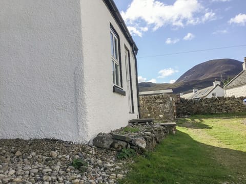 Outdoor area | The Back House - The Apostles, Catacol, near Lochranza