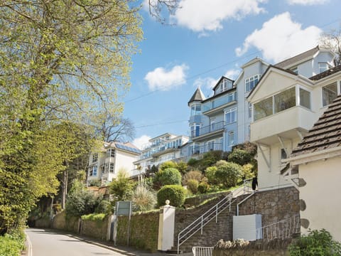 Beautifully presented duplex apartment | The Promenade Deck, Kingswear