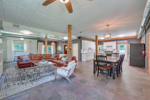 Warrenville Vacation Rental | 2BR | 2.5BA | Stairs Required | 1,600 Sq Ft