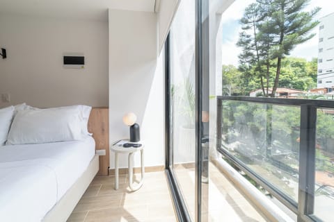 Apartment (203) | Individually decorated, soundproofing, iron/ironing board, free WiFi