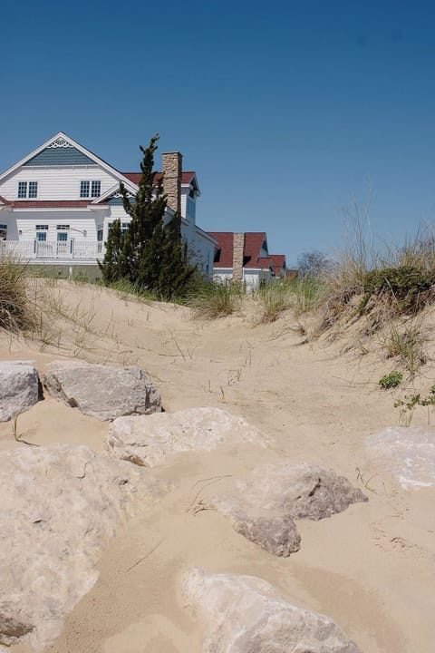 This unit is a beachfront facing unit