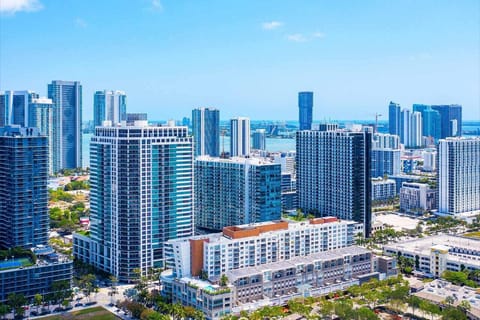 Your Neigborhood- Midtown Miami