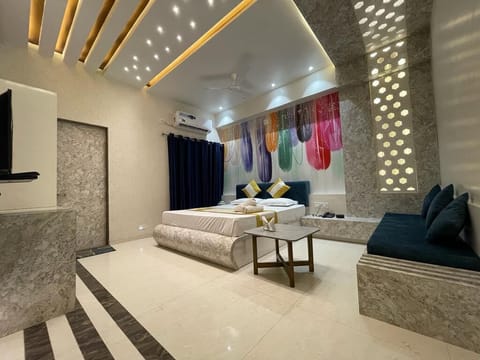 Luxury Room, 1 Double Bed | Desk, free WiFi