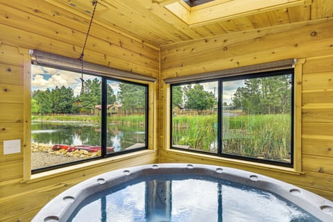 House (5 Bedrooms) | Interior