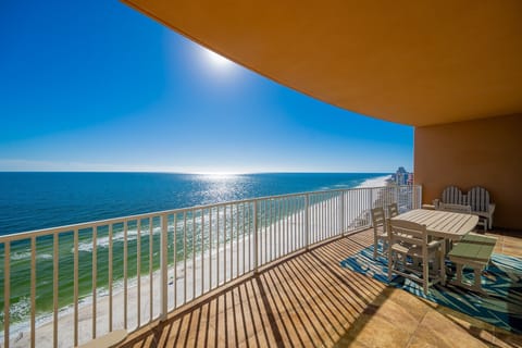 Condo, 3 Bedrooms | Outdoor dining