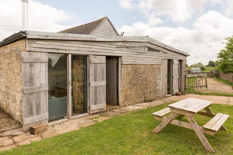 Cottage | Property grounds