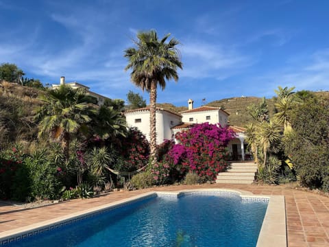 Villa | Exterior
