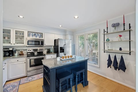 Fully equipped kitchen