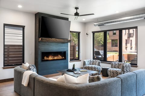 Living room | Main Level