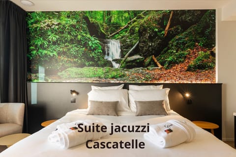 Luxury Suite, 1 Bedroom, Jetted Tub, Garden View | 1 bedroom, Egyptian cotton sheets, premium bedding, down comforters