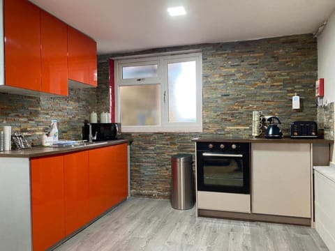 Apartment | Private kitchen | Fridge, microwave, oven, stovetop