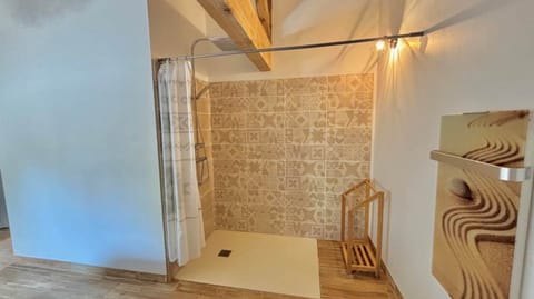 grande douche à l'italienne