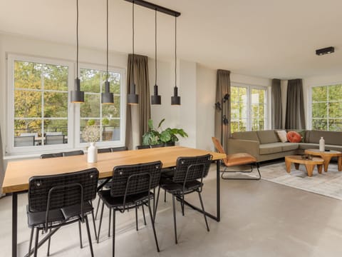 House | Dining