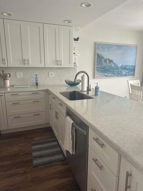 kitchen with bar seating 