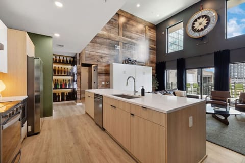 Fully equipped kitchen with 4 person seating, Keurig coffee maker with coffee provided, and everything you`d need to make a home cooked meal