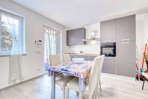 Kitchen and dining area