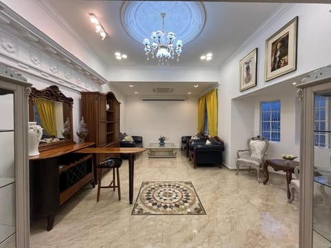 Premium Villa, Garden View | Living area