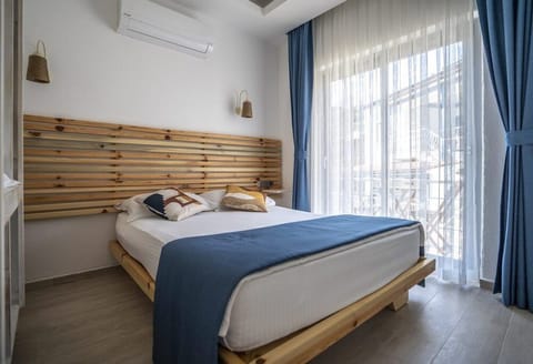 Standard Double Room | Desk, soundproofing, free WiFi, bed sheets