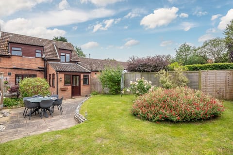 Ash Tree Cottage, West Runton: Wonderfully located in the heart of West Runton