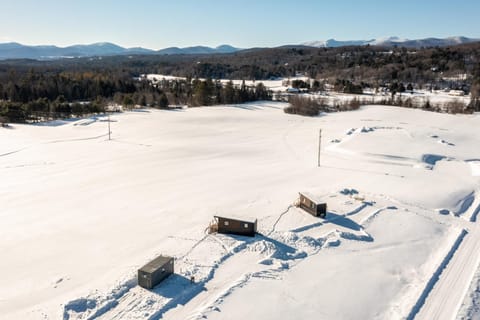 Scenic Tiny Home, Five Minutes to Stowe Main St! (3207)