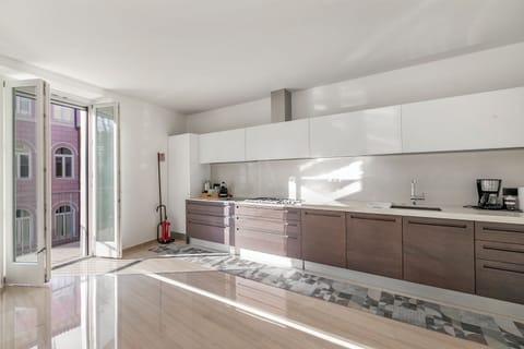 Family Apartment, Multiple Bedrooms, Refrigerator & Microwave (Life & View Luxury Apartment) | Private kitchen | Fridge, microwave, oven, stovetop