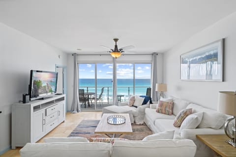 Gorgeous gulf views from every window!