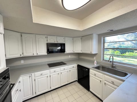Large kitchen looking to the creeks