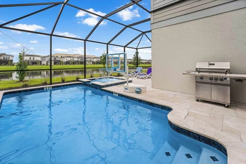 Private Pool & Patio