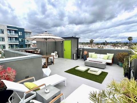 Private Rooftop Patio (for your exclusive use)