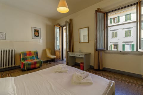 Triple Room, Balcony, Shared Bathroom | Down comforters, desk, laptop workspace, soundproofing