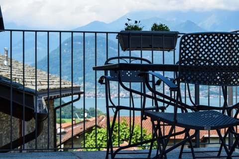 Superior Apartment, Lake View | Terrace/patio