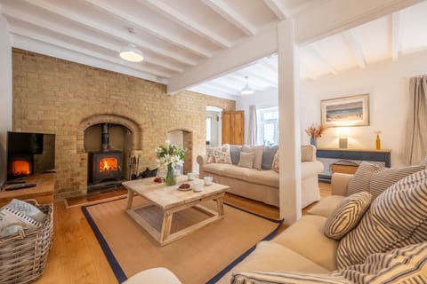Mill Cottage, Wells-next-the-Sea: A super relaxing sitting room