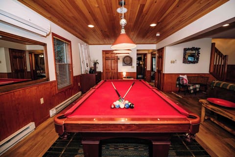  Pool or darts? You choose!