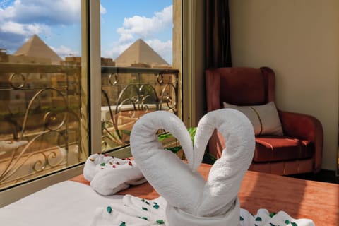 Royal Triple Room | Individually decorated, individually furnished, soundproofing, free WiFi
