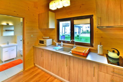 House | Private kitchen | Electric kettle, highchair