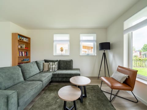 House | Living room