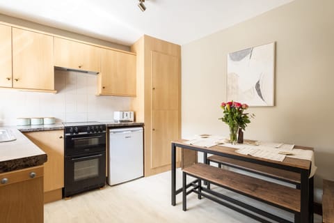 House | 3 bedrooms, iron/ironing board