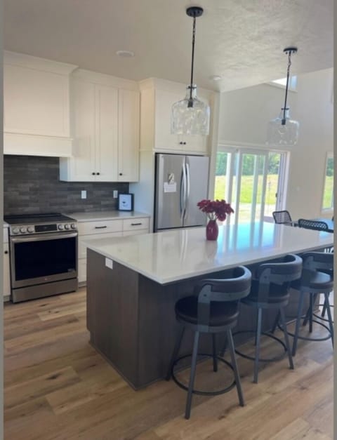 Full kitchen with all your amenities. 