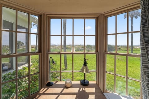 Bay window overlooking the dunes and ocean breeze with desk
