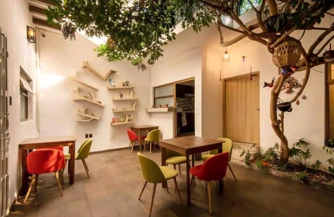 Room, 1 Bedroom, Accessible | Dining